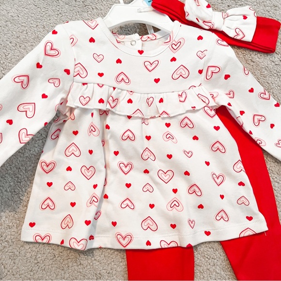 NWT Baby Girl Valentine matching top + leggings + bow outfit 6MO - Picture 3 of 5